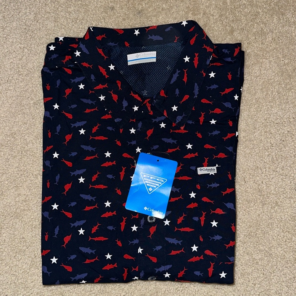 Columbia - Mens - Short Sleeve Shirt - Shark USA - NWT - Large